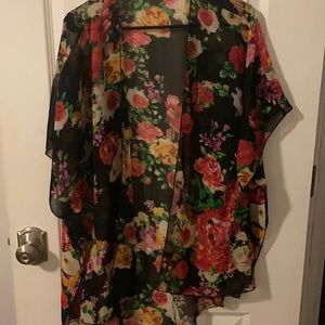 Emory park floral kimono